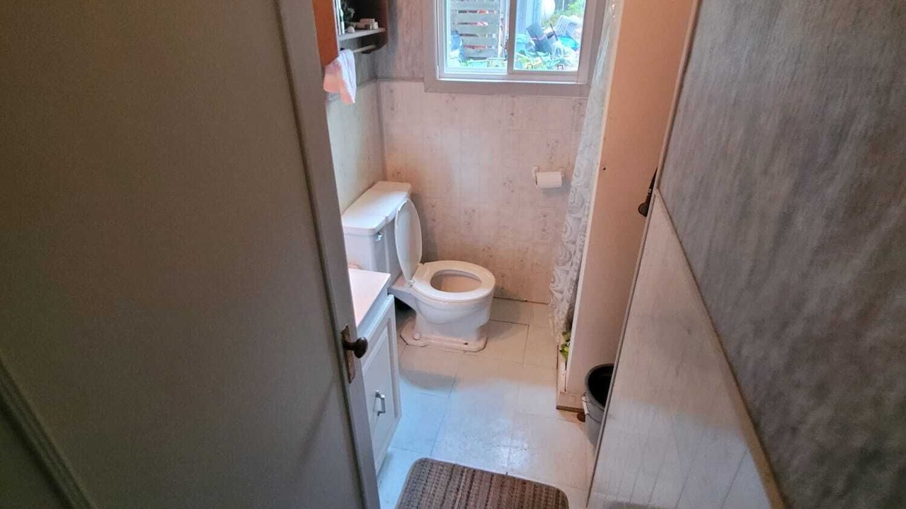 Photo of Bathroom in Unorganized Centre Parry Sound