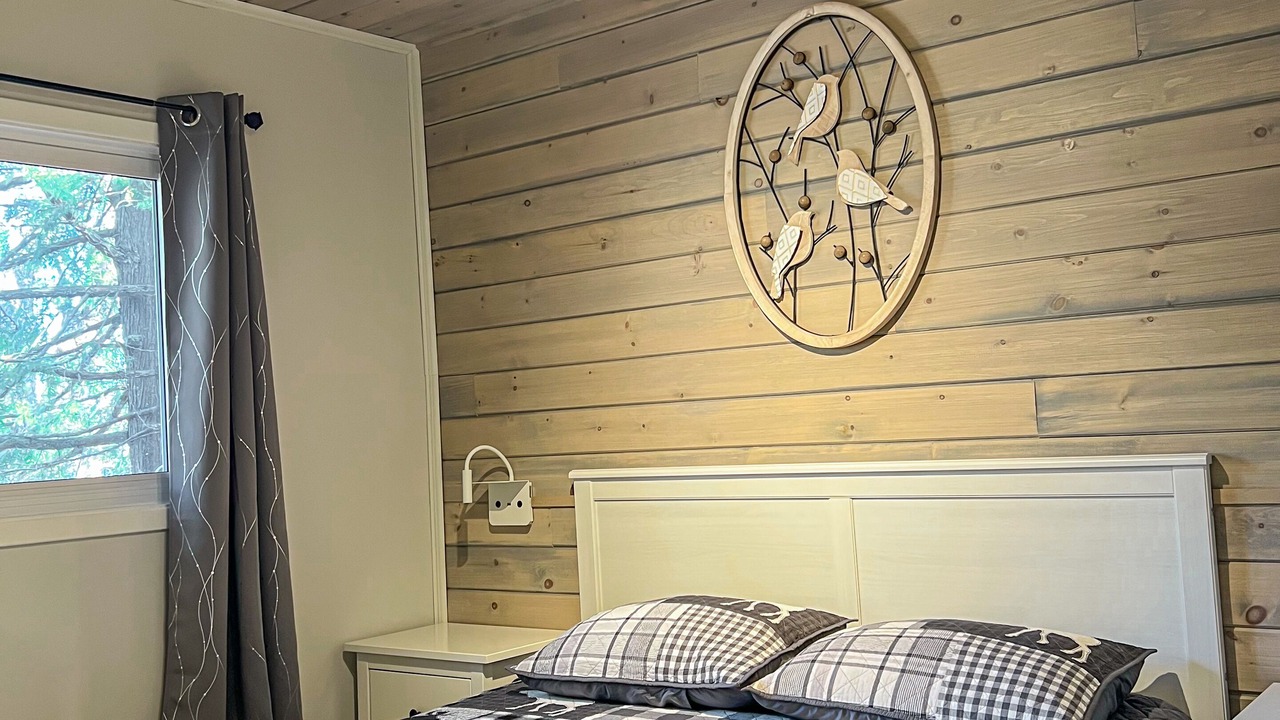 Photo of Bedroom in Magnetawan