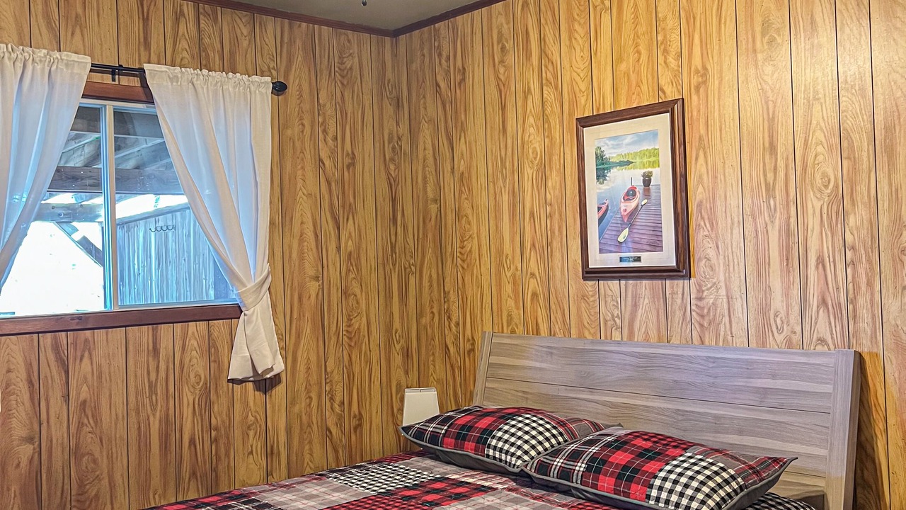 Photo of Bedroom in Magnetawan