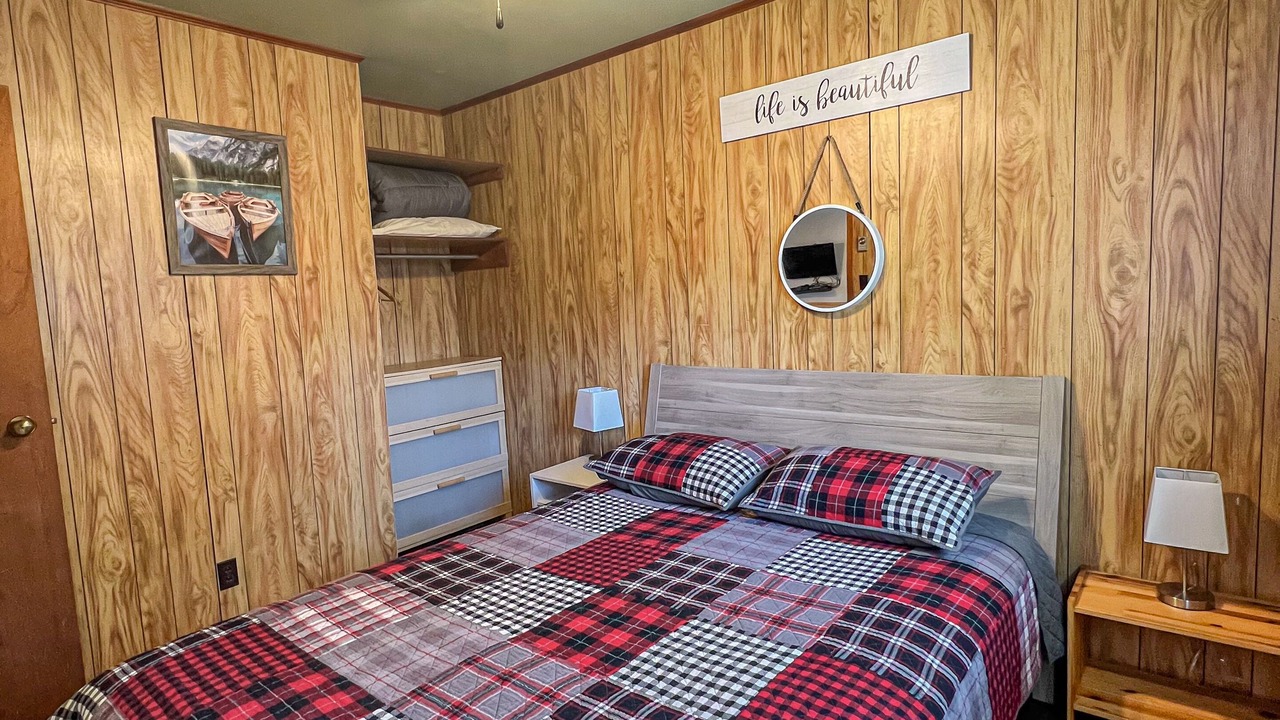 Photo of Bedroom in Magnetawan