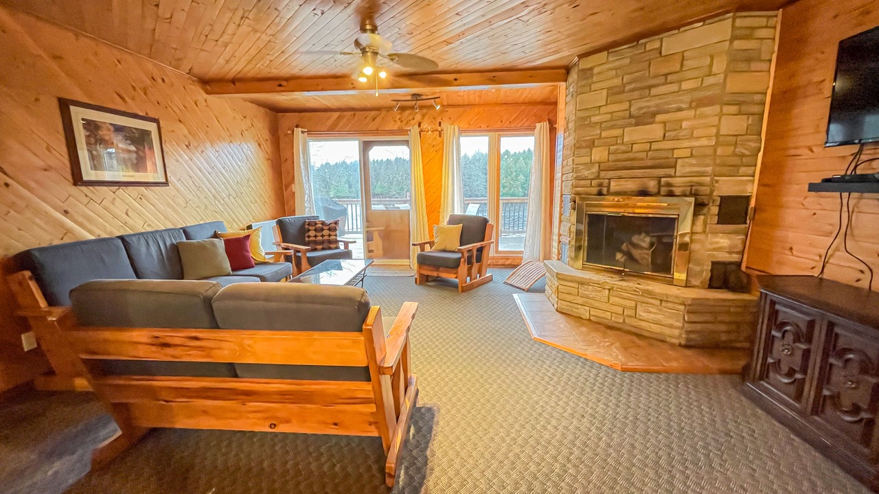 Photo of Livingroom in Magnetawan