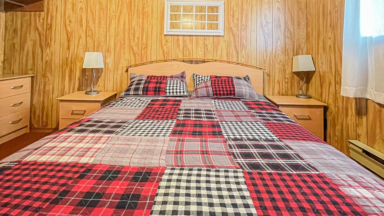Photo of Bedroom in Magnetawan