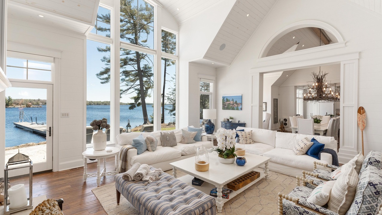 Photo of Livingroom in Georgian Bay