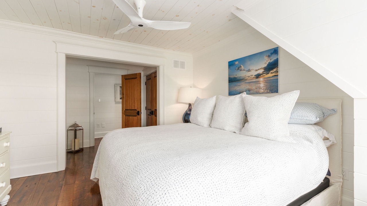 Photo of Bedroom in Georgian Bay