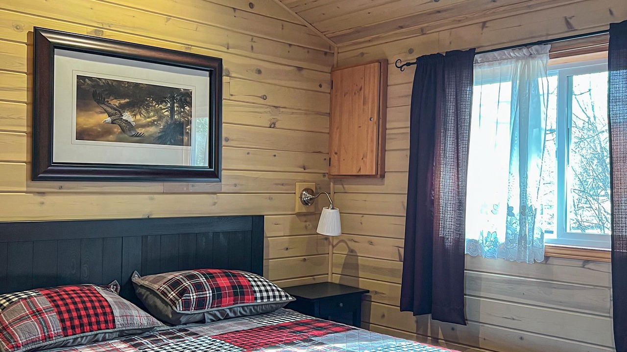 Photo of Bedroom in Magnetawan