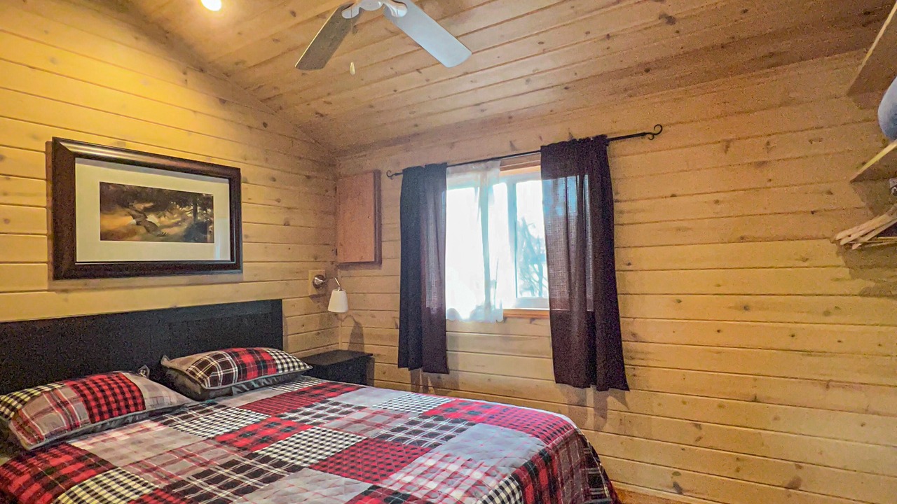 Photo of Bedroom in Magnetawan