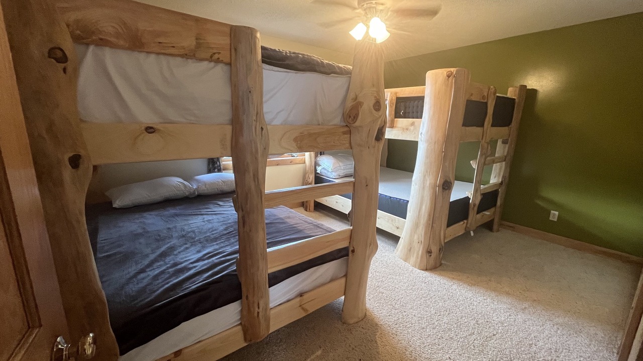 Photo of Bedroom in Forbes