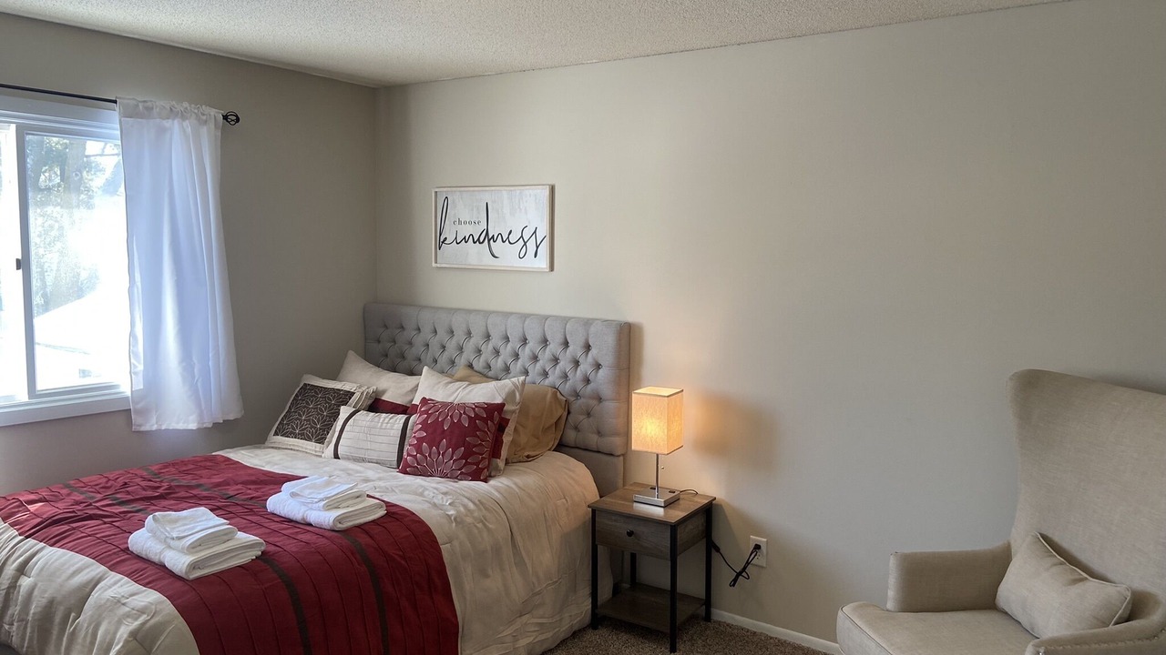 Photo of Bedroom in Blaine