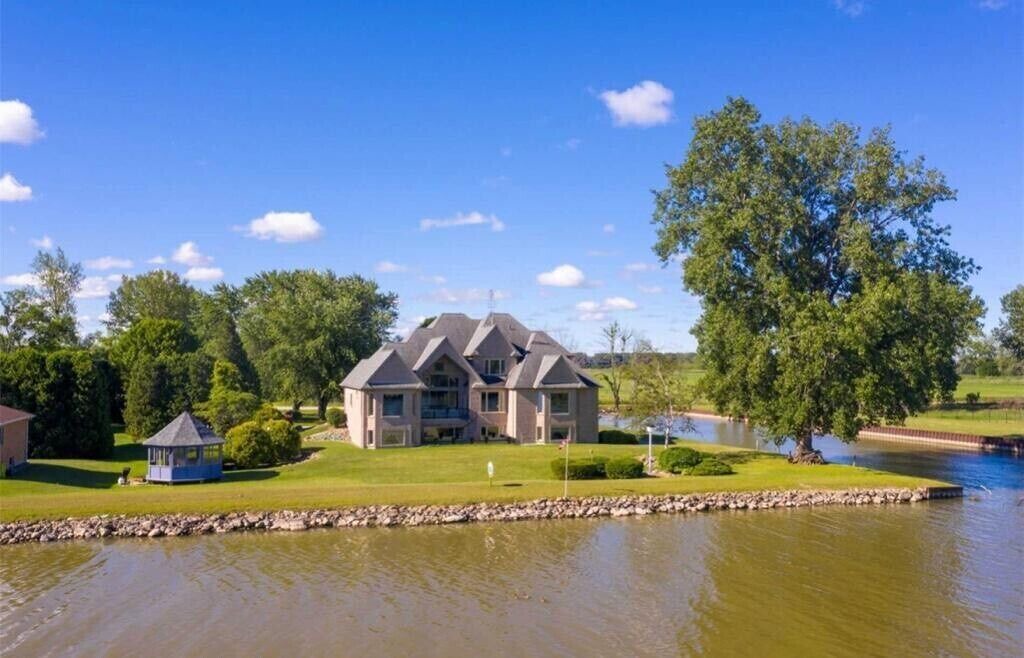 Photo of Outdoor in Lighthouse Cove