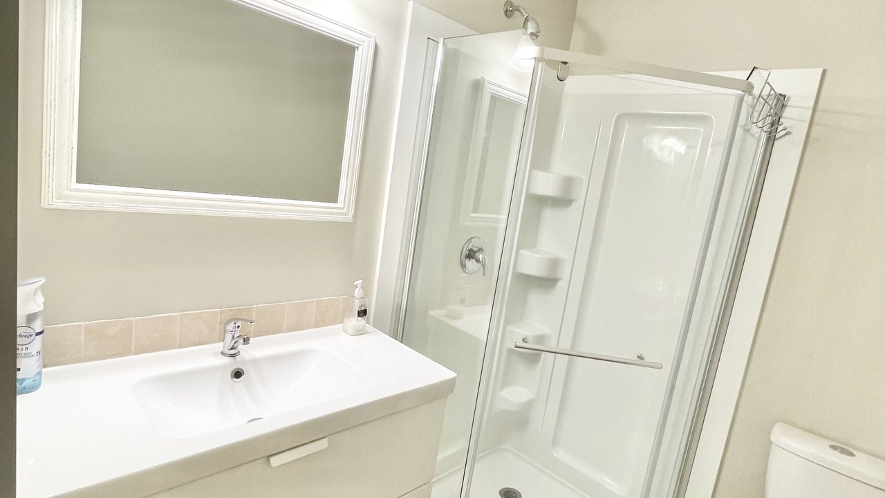 Photo of Bathroom in Grand Bend