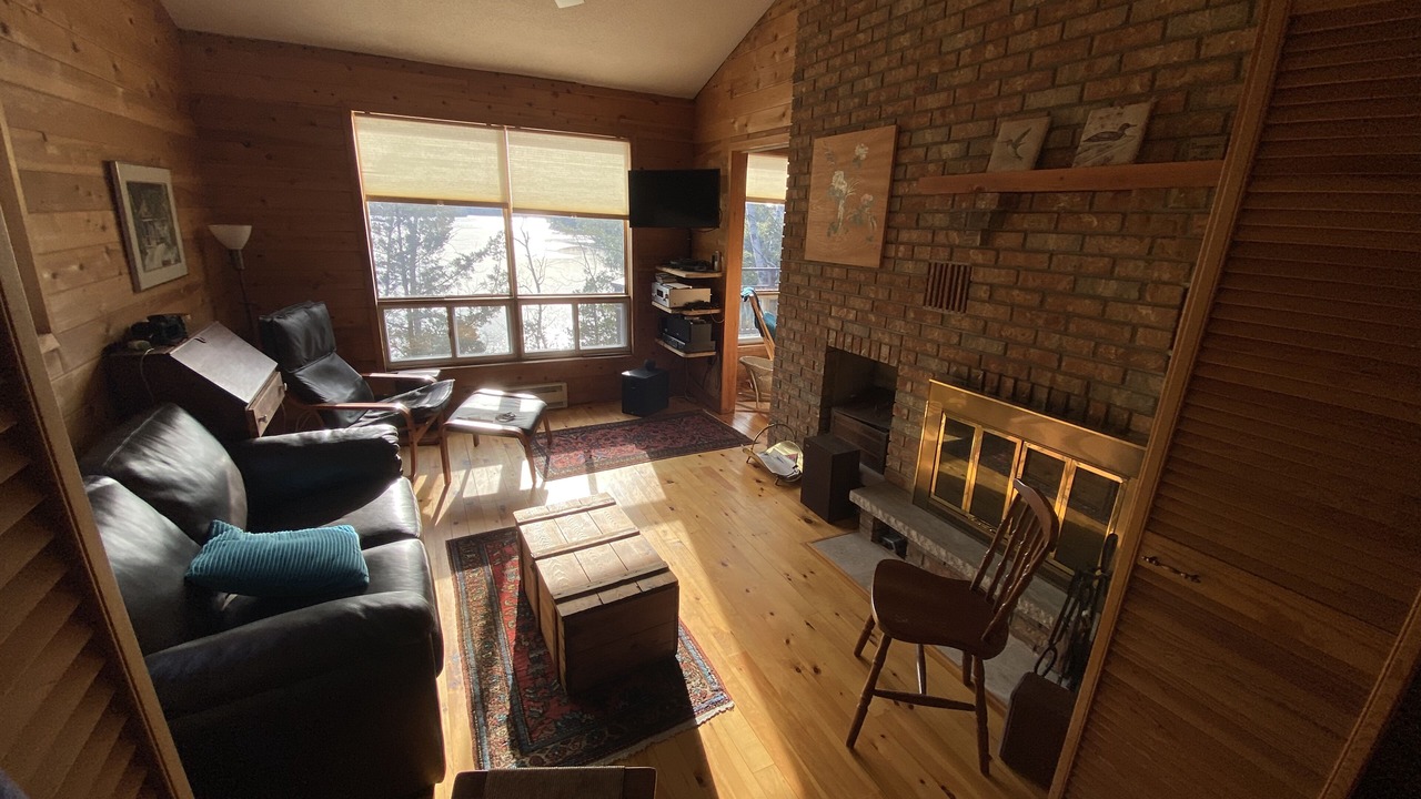 Photo of Livingroom in Frontenac