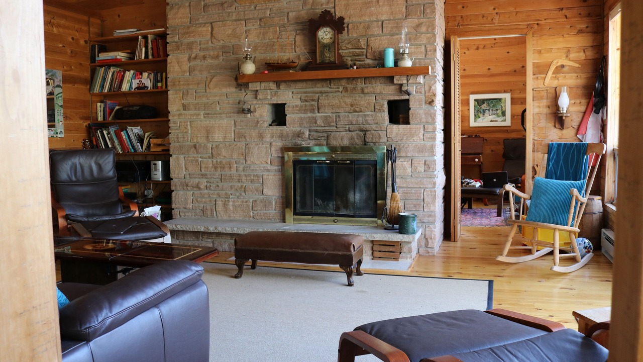Photo of Livingroom in Frontenac