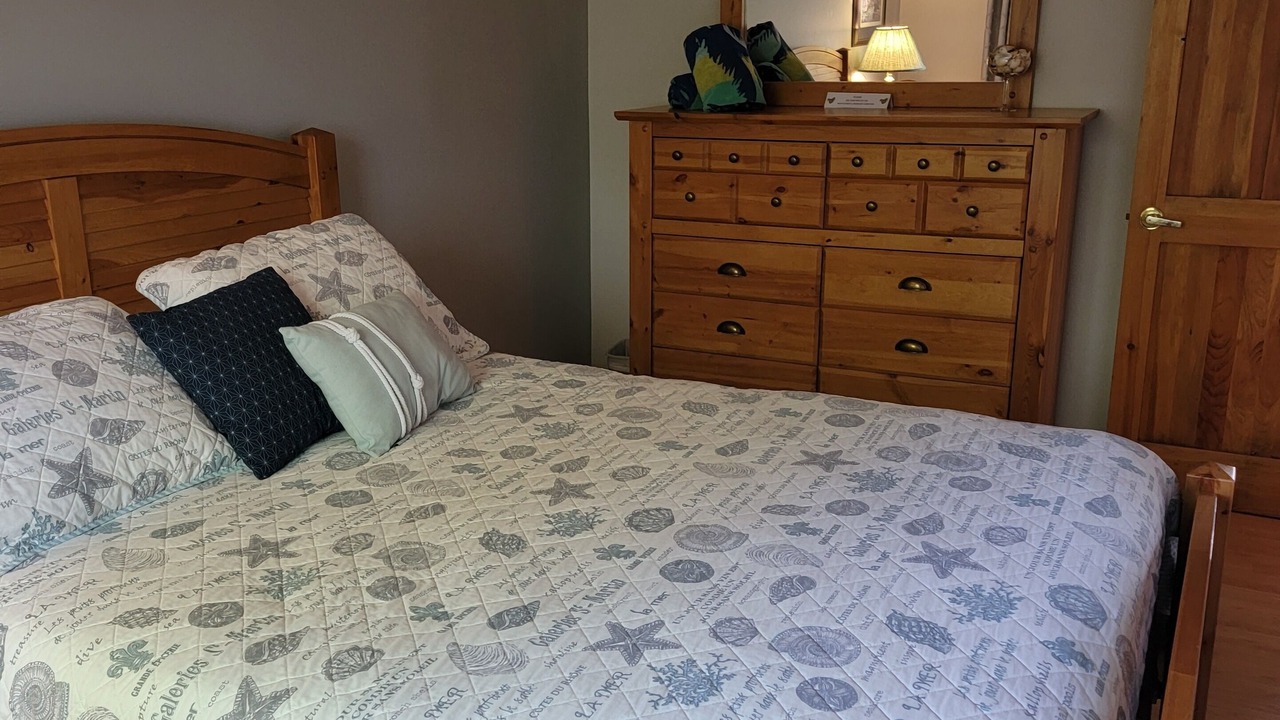 Photo of Bedroom in North Kawartha