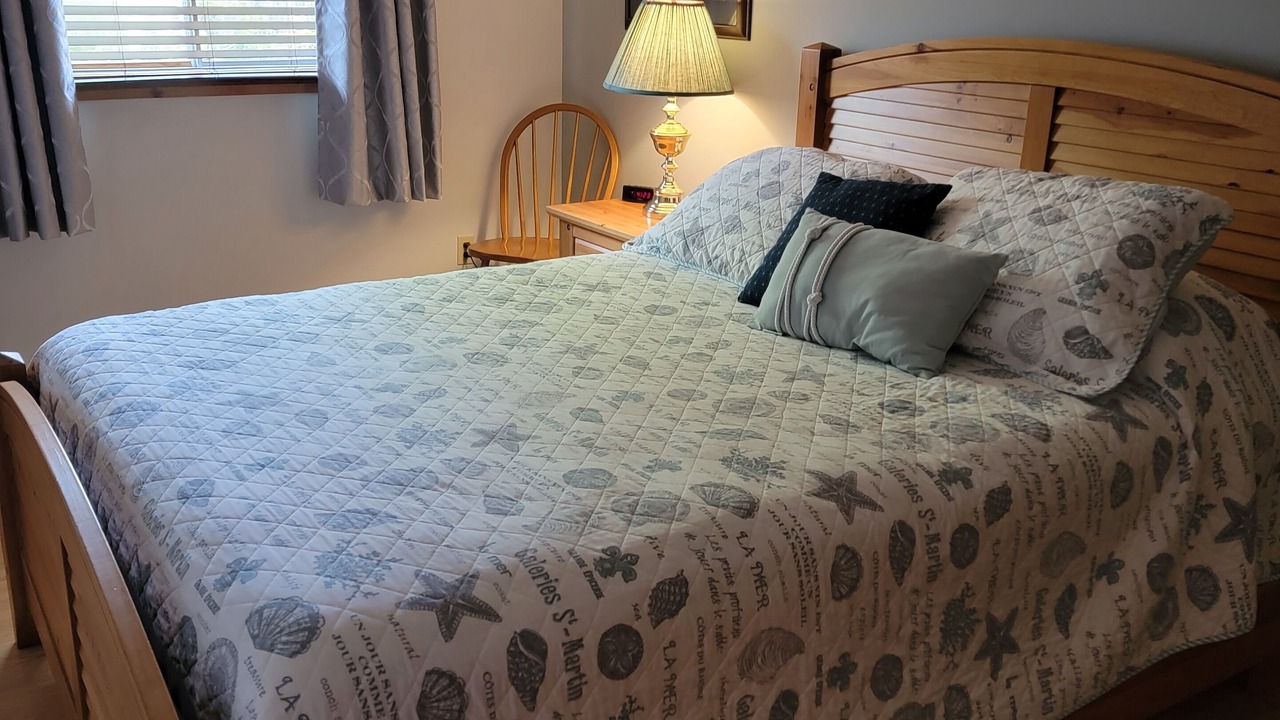 Photo of Bedroom in North Kawartha