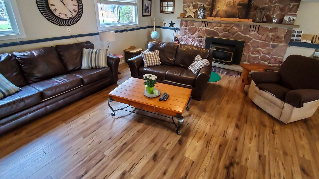Photo of Livingroom in Gravenhurst