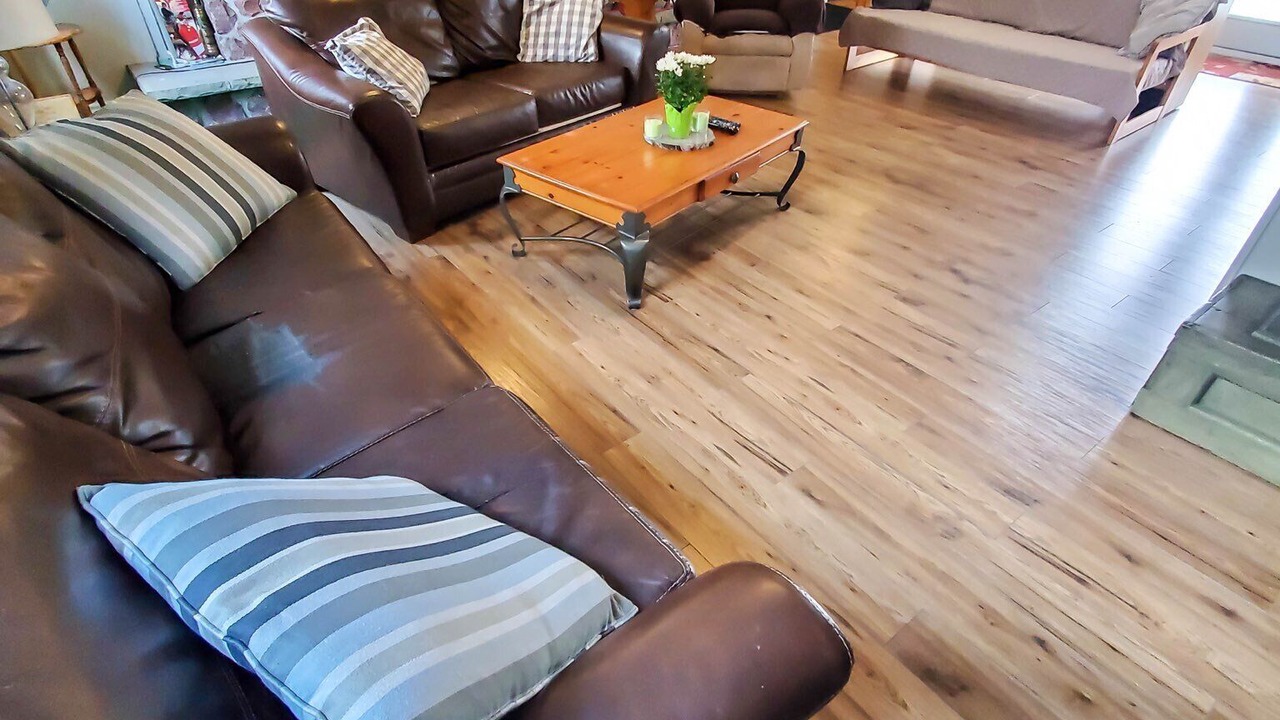 Photo of Livingroom in Gravenhurst