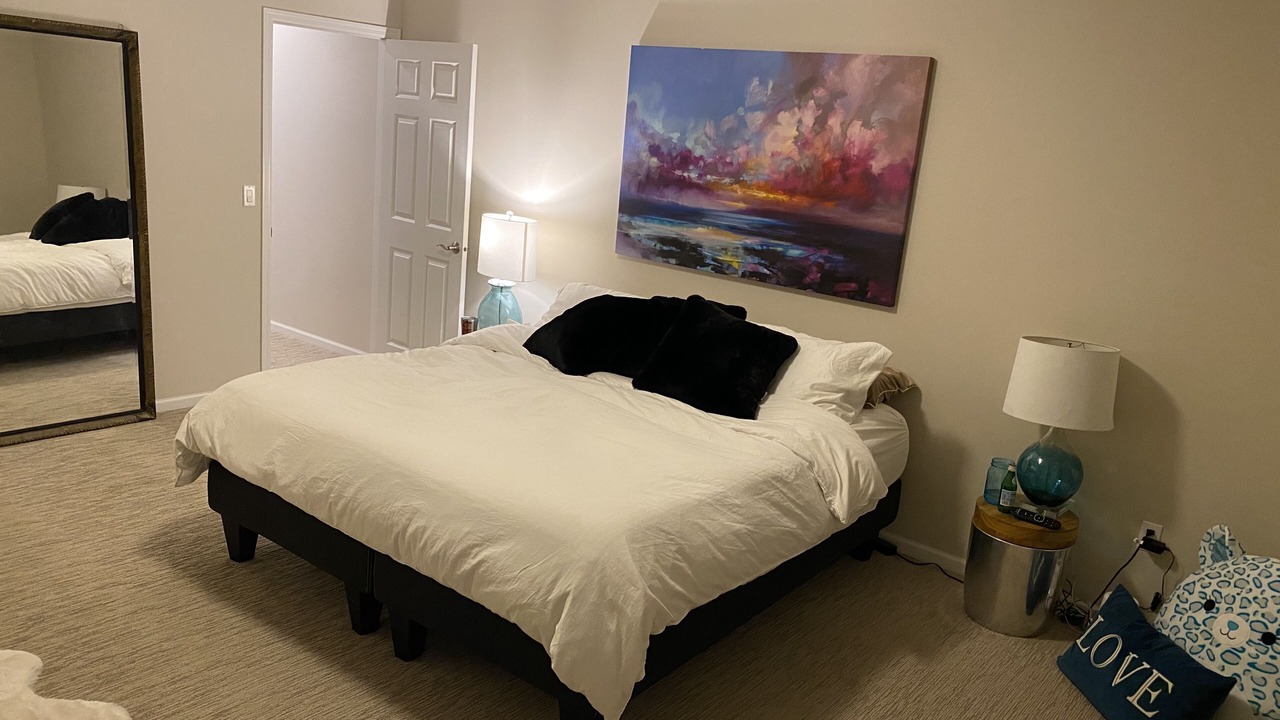 Photo of Bedroom in Deephaven