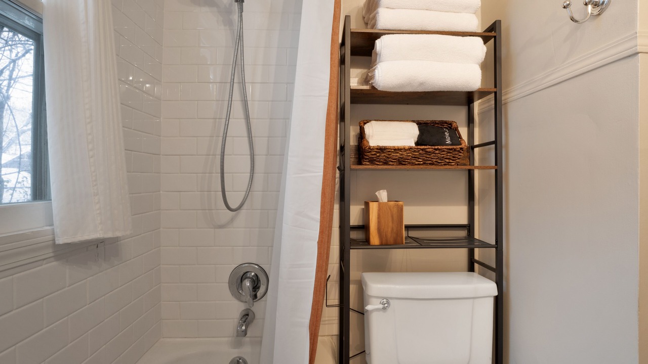 Photo of Bathroom in Midway
