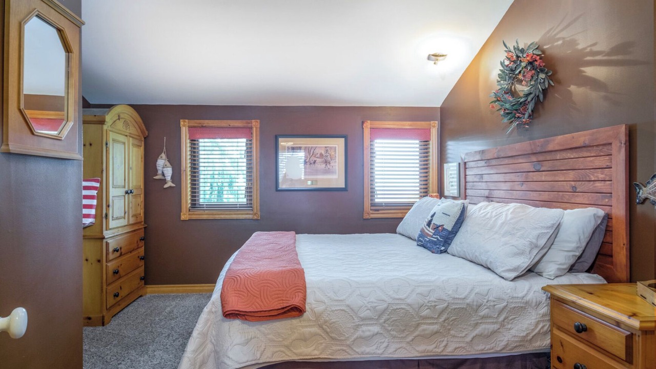 Photo of Bedroom in Port Dover