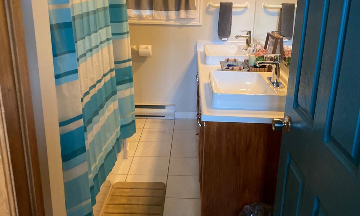 Photo of Bathroom in Bobcaygeon