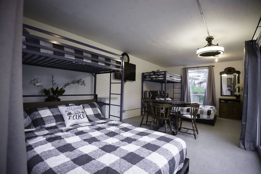 Photo of Bedroom in Isaacs Glen