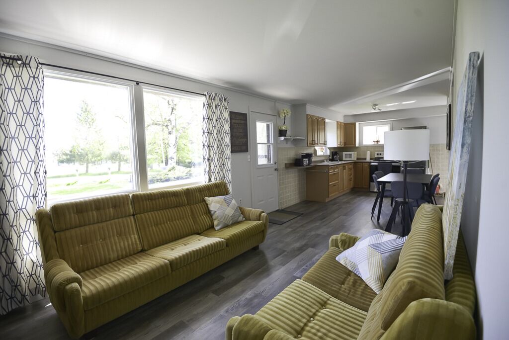 Photo of Livingroom in Isaacs Glen