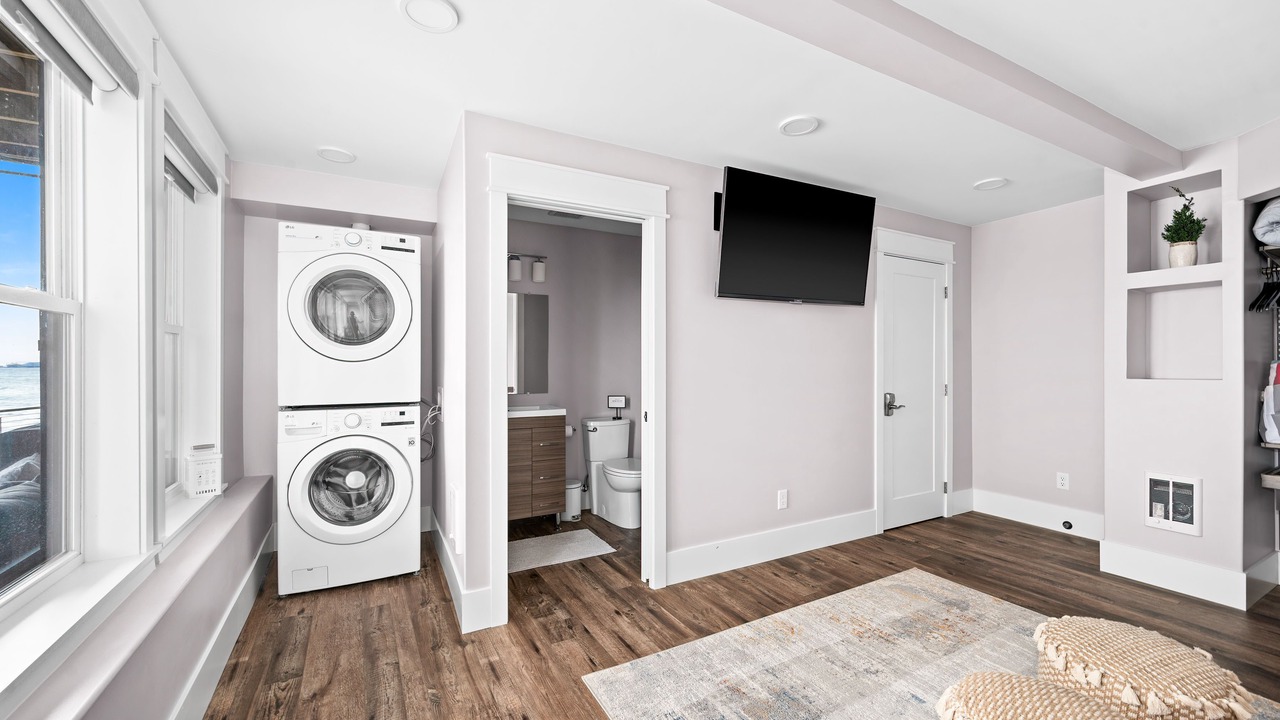 Photo of Bathroom in Lakeside - Lester Park