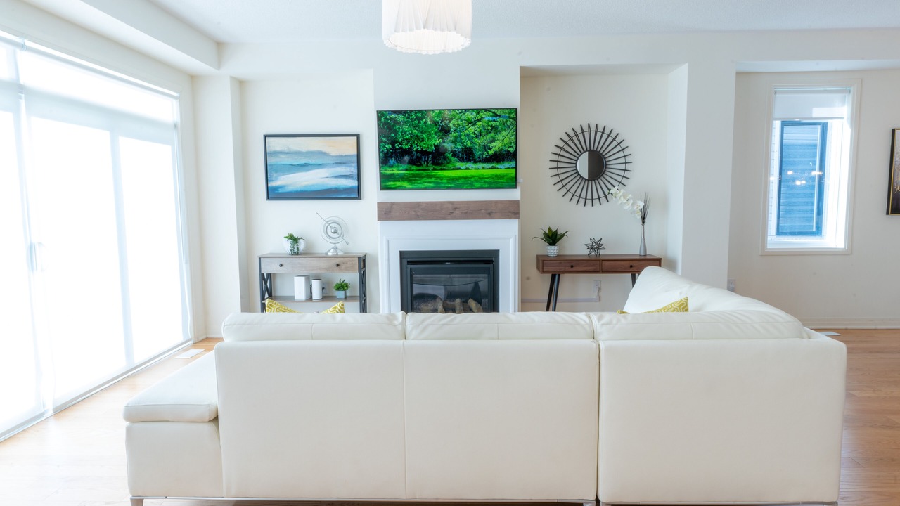 Photo of Livingroom in Clarington