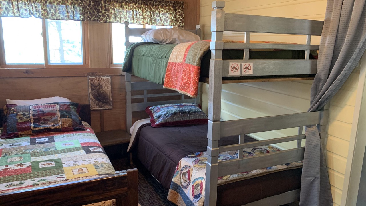 Photo of Bedroom in Longville