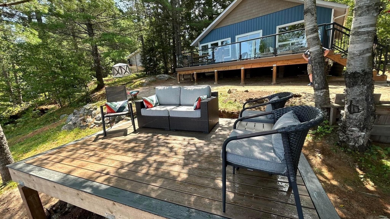 Photo of Patio Balcony in Unorganized Centre Parry Sound