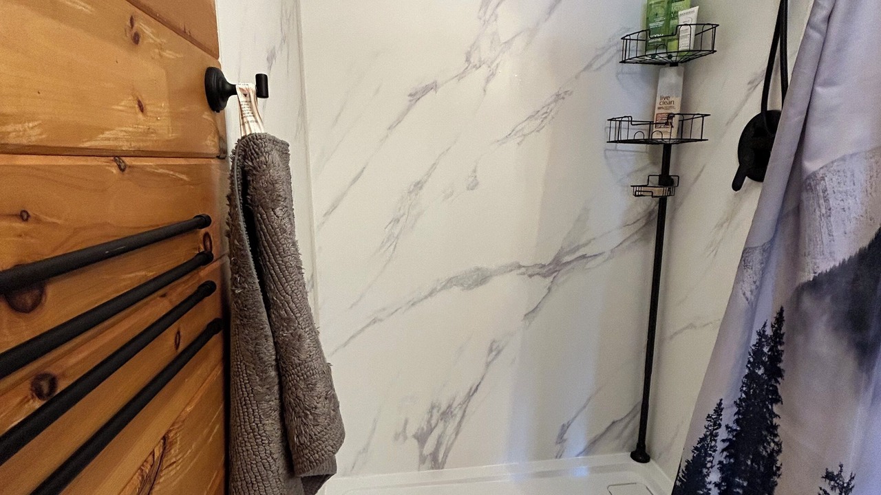Photo of Bathroom in Unorganized Centre Parry Sound