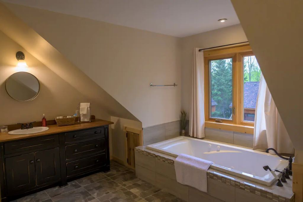 Photo of Bathroom in Cumberland Beach