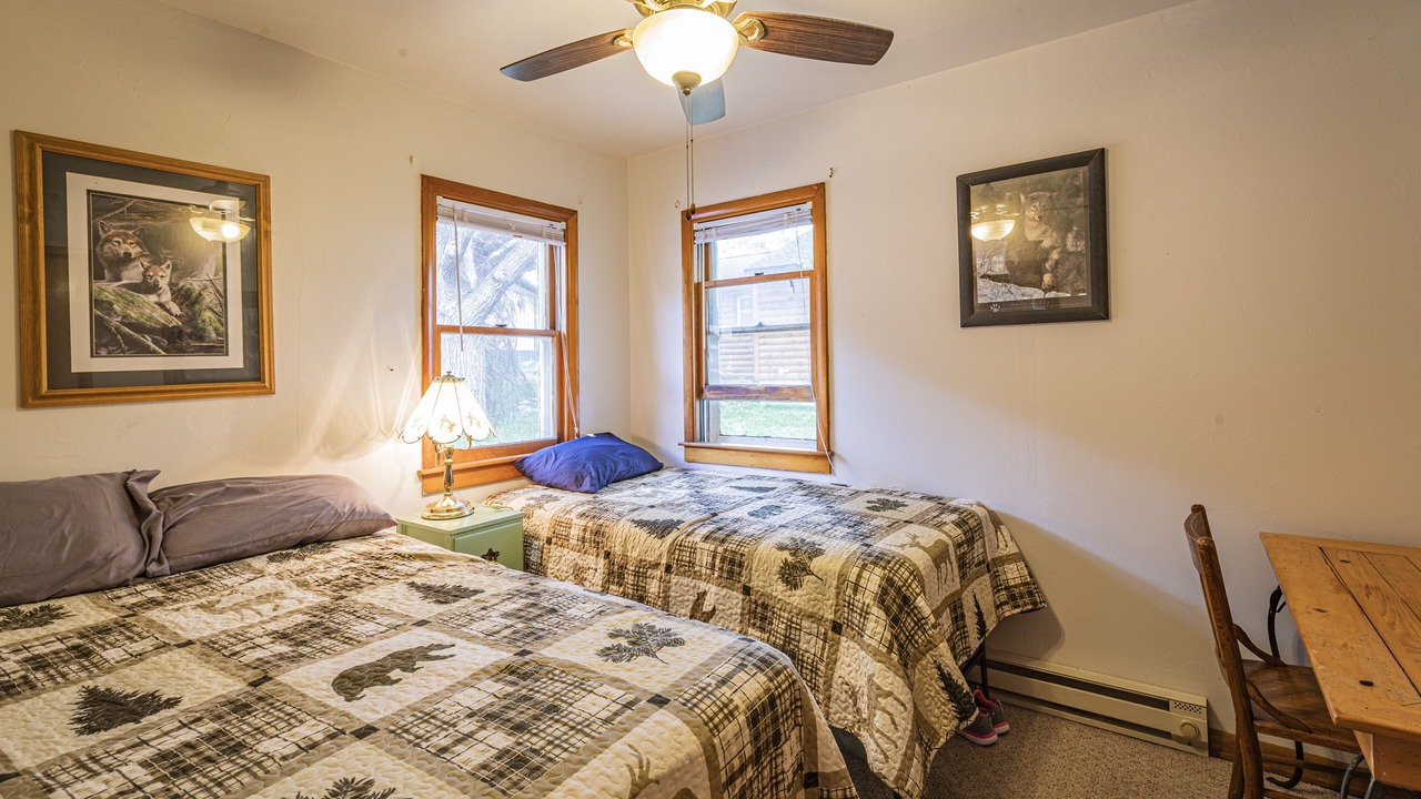 Photo of Bedroom in Walker