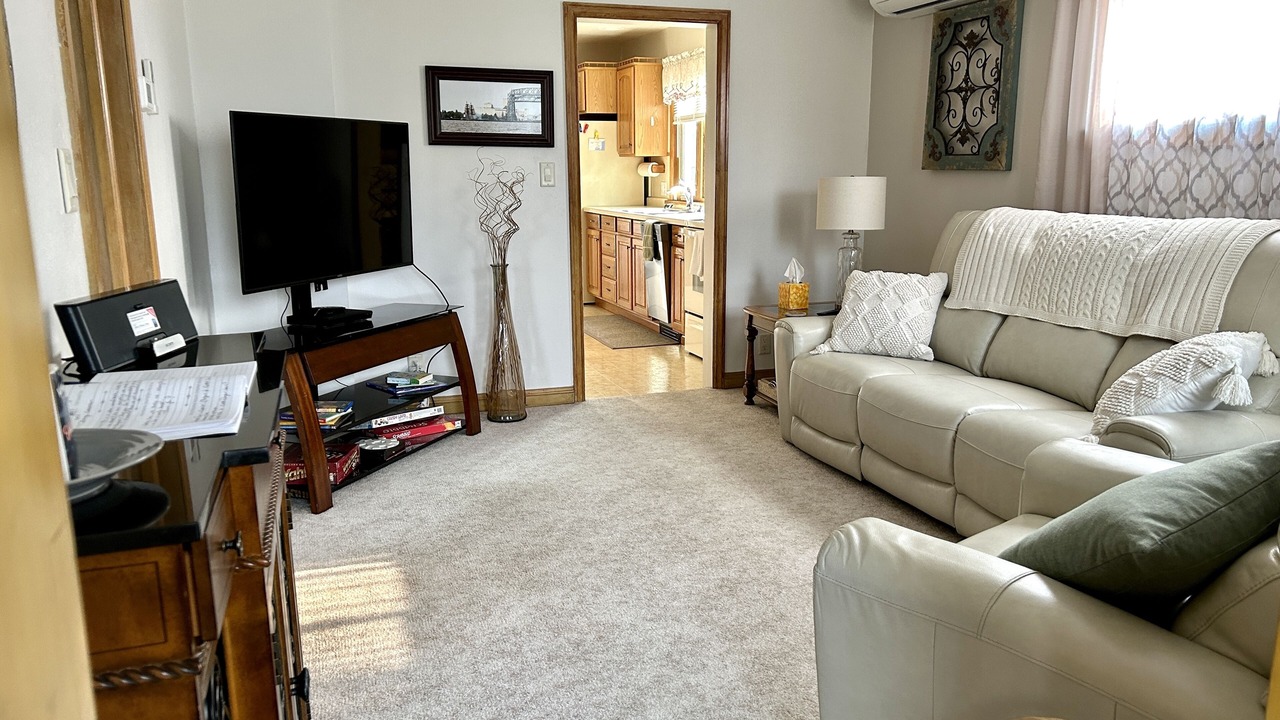 Photo of Livingroom in Two Harbors