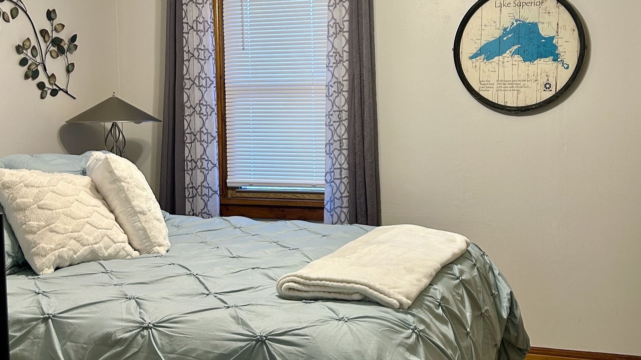 Photo of Bedroom in Two Harbors