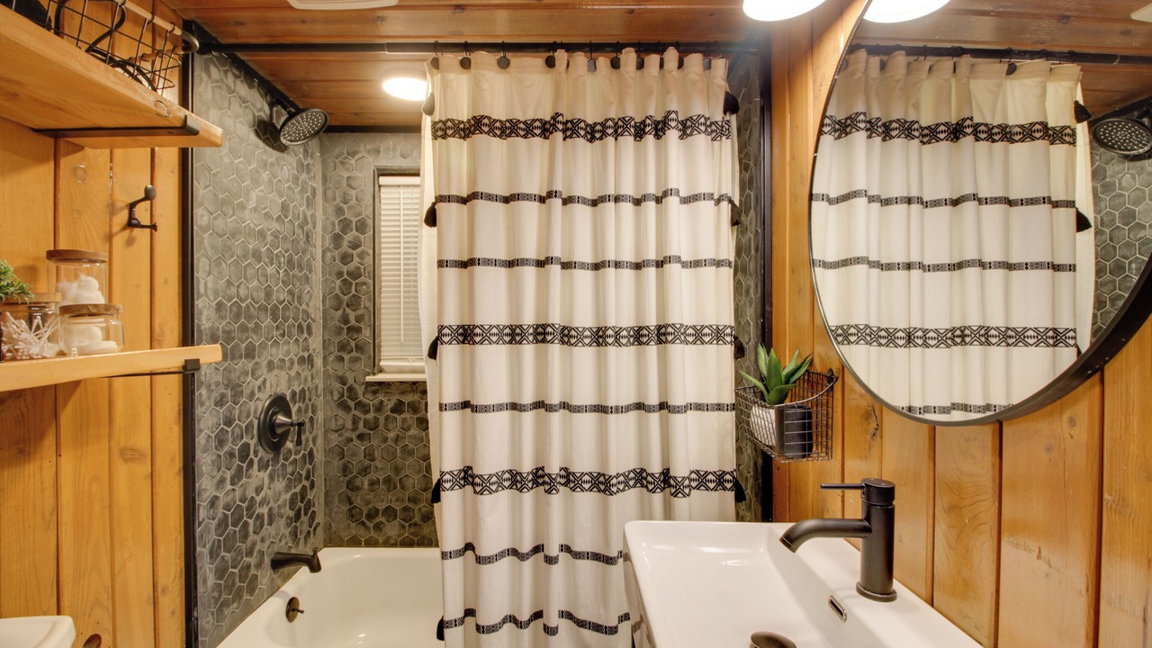 Photo of Bathroom in Breezy Point