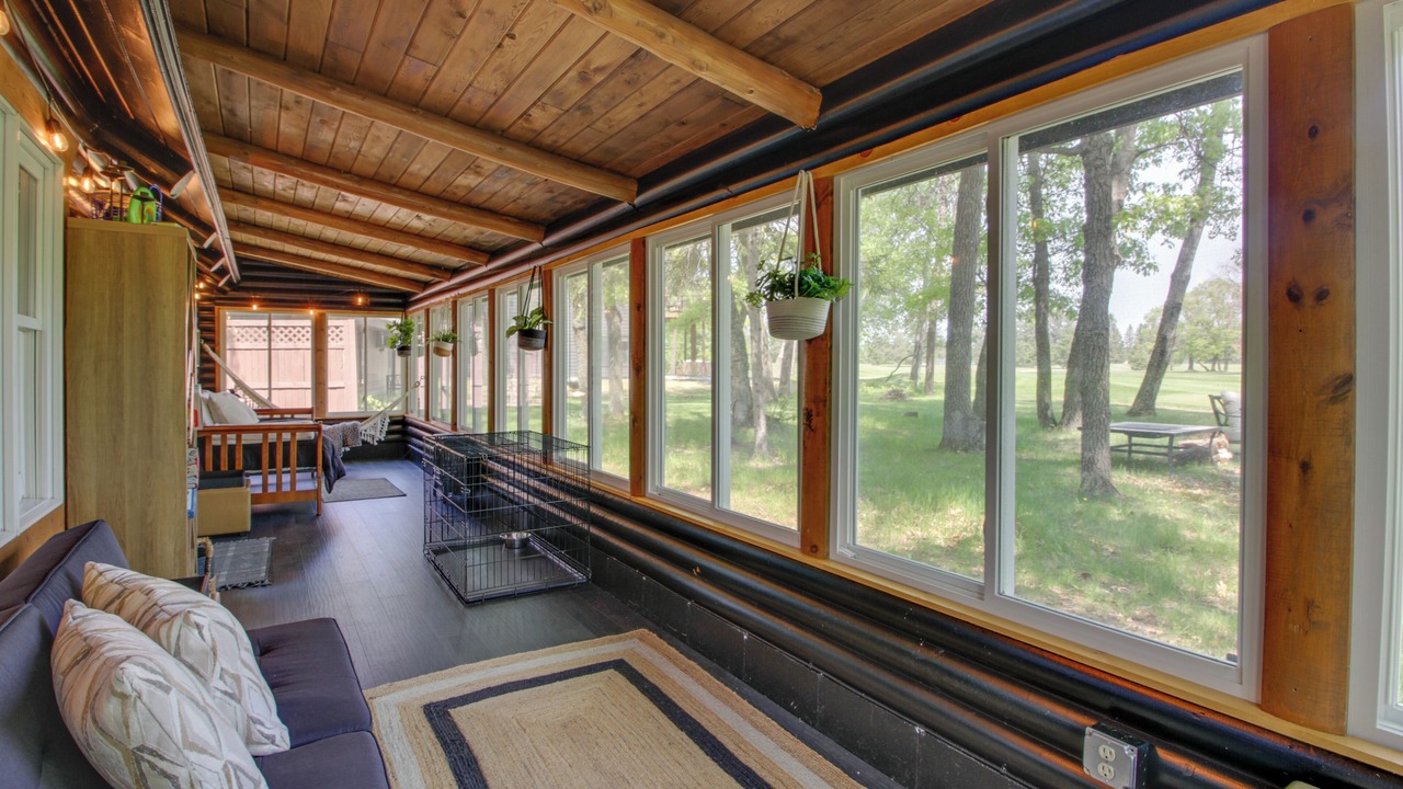 Photo of Livingroom in Breezy Point