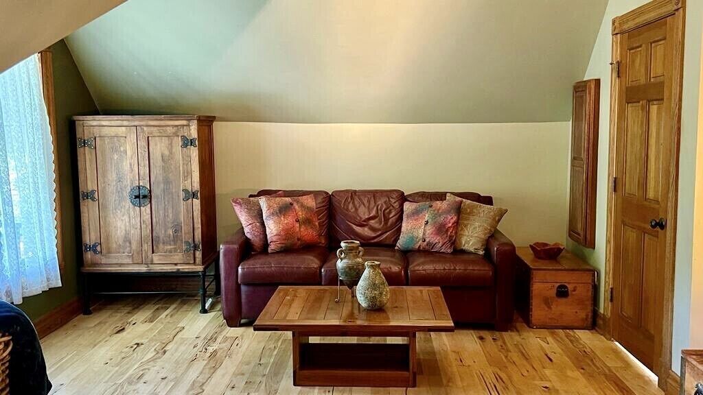 Photo of Livingroom in West Seventh