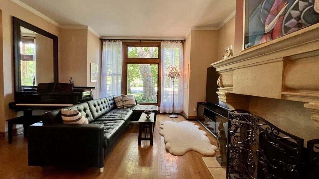 Photo of Livingroom in West Seventh