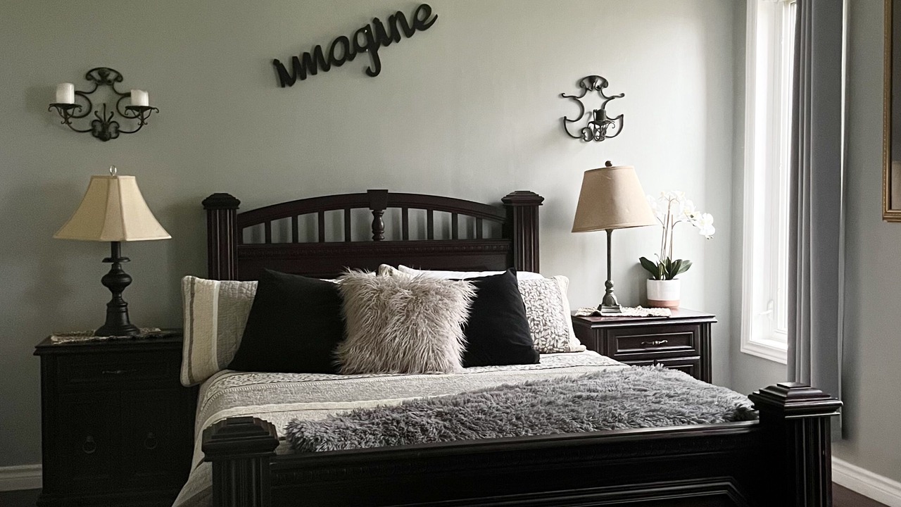 Photo of Bedroom in Port Colborne