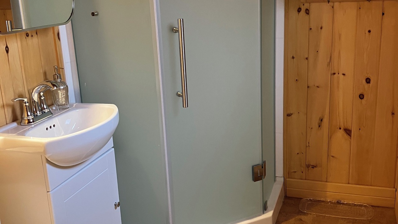 Photo of Bathroom in Algoma District