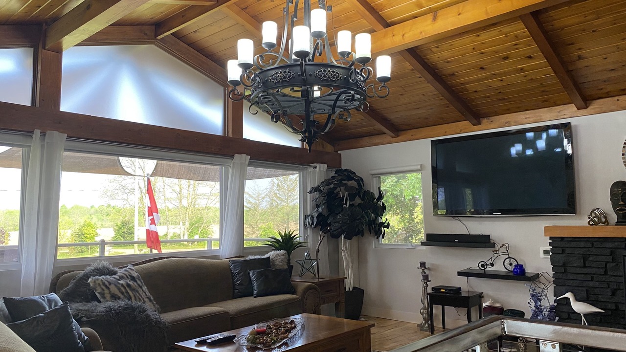 Photo of Livingroom in Tillsonburg