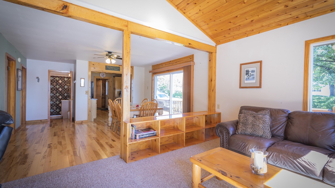 Photo of Livingroom in Walker
