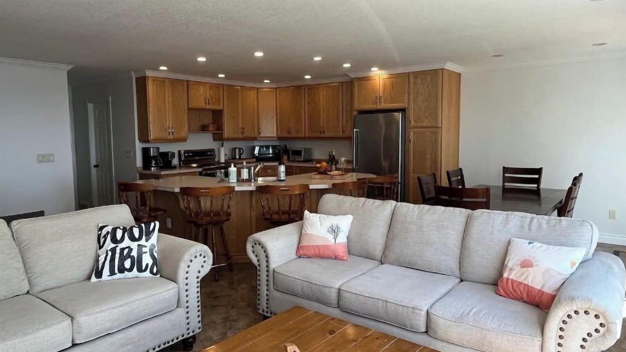 Photo of Livingroom in Plympton-Wyoming