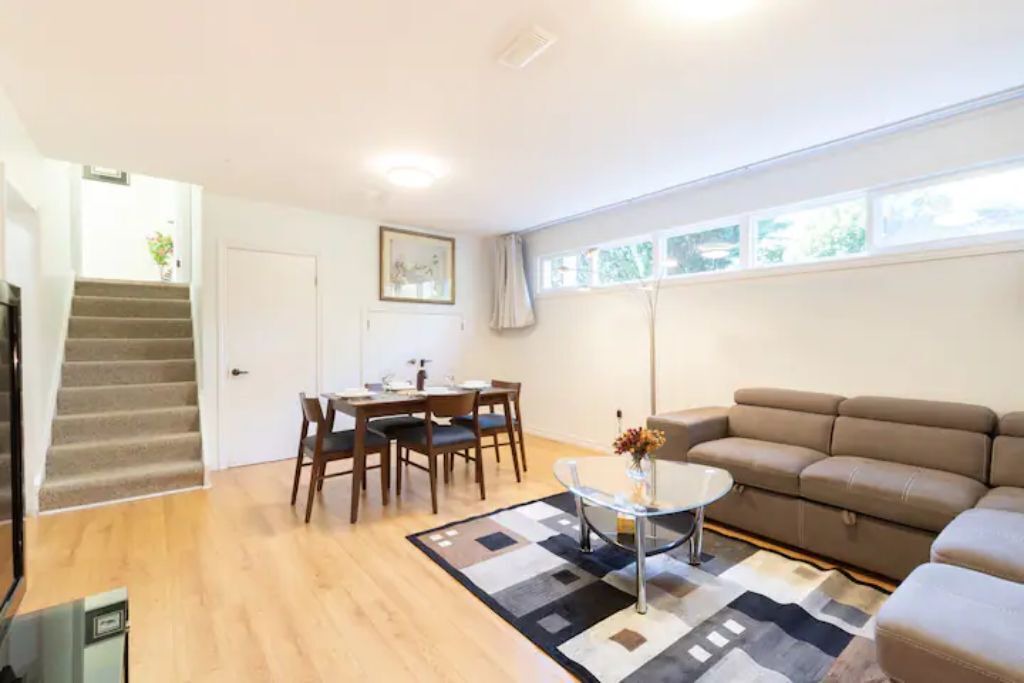 Photo of Livingroom in Willowdale