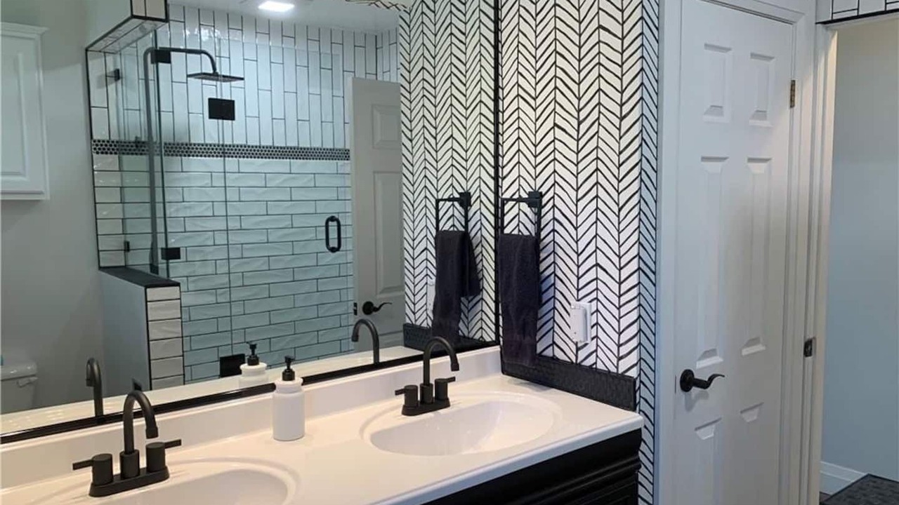 Photo of Bathroom in Selwyn
