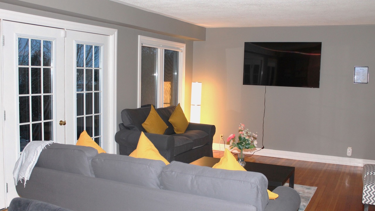 Photo of Livingroom in Georgian Bluffs