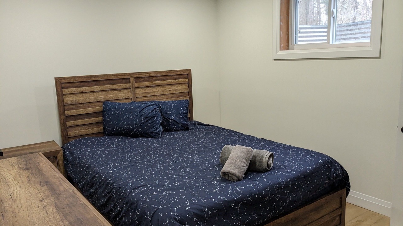Photo of Bedroom in Grand Bend