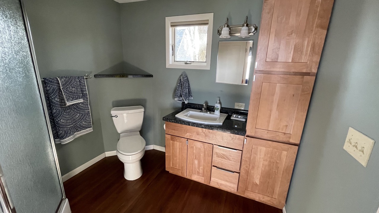 Photo of Bathroom in Benton County
