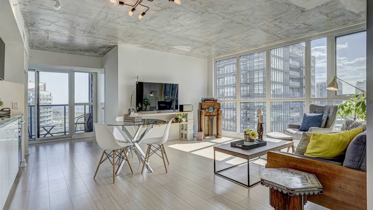 Photo of Livingroom in Fort York